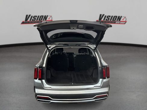 Certified 2023 Kia Sorento EX image 11