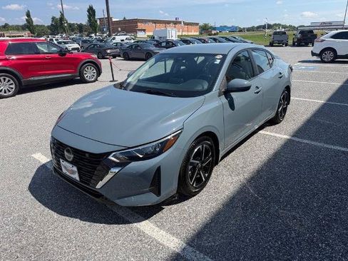 Used 2025 Nissan Sentra SV w/ All-Weather Package FWD image 4