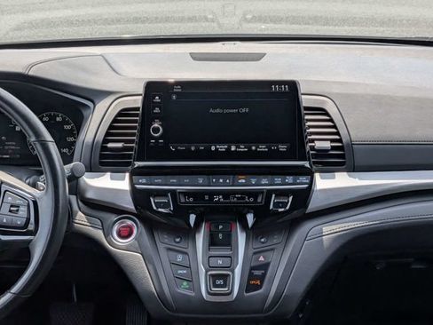Used 2025 Honda Odyssey Sport-L image 17