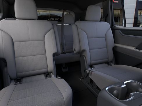 New 2026 GMC Acadia Elevation FWD image 17