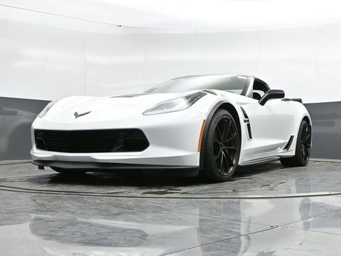 Used 2017 Chevrolet Corvette Grand Sport RWD image 45