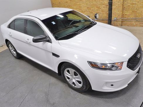 Used 2018 Ford Taurus Police Interceptor AWD image 8