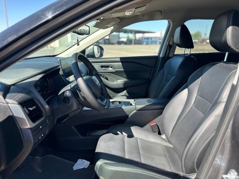 Used 2026 Nissan Rogue SL FWD image 14