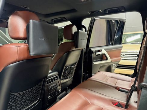 Used 2018 Toyota Land Cruiser w/ Carpet Mat Package AWD/4WD image 29