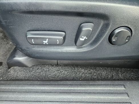 Used 2016 Toyota 4Runner SR5 image 14