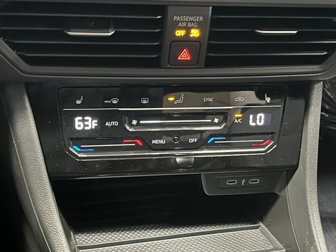 New 2026 Volkswagen Jetta SE image 11