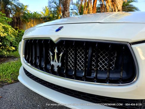 Used 2016 Maserati Ghibli RWD image 60