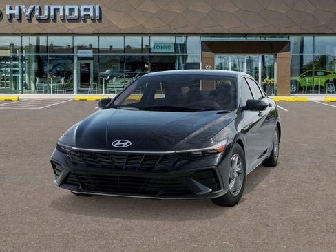 New 2026 Hyundai Elantra SE image 6