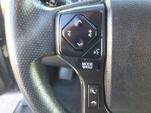 Used 2022 Toyota 4Runner TRD Off-Road Premium image 23