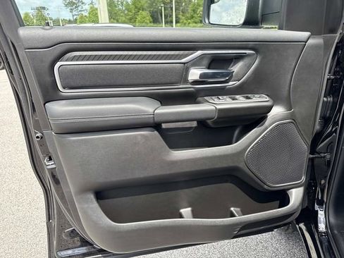 New 2026 RAM 1500 4x4 Crew Cab image 17