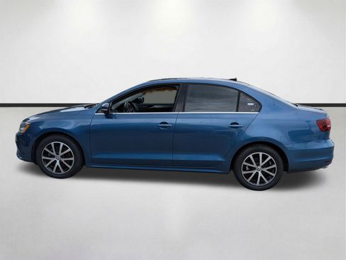 Used 2017 Volkswagen Jetta SE FWD image 7