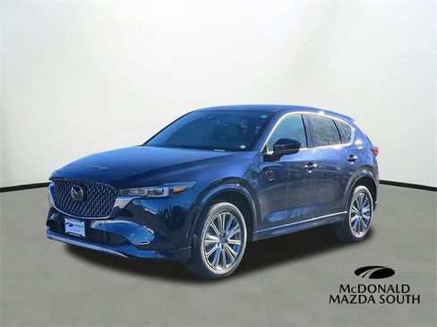 New 2025 MAZDA CX-5 Signature image 1