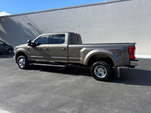 Used 2019 Ford F350 Lariat w/ Lariat Ultimate Package image 19
