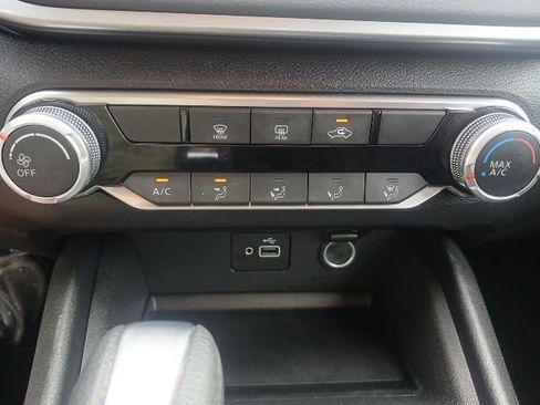 Used 2024 Nissan Altima 2.5 S FWD image 26