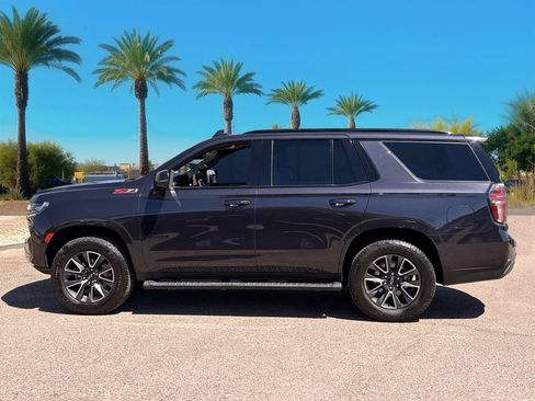 Used 2022 Chevrolet Tahoe Z71 w/ Luxury Package AWD/4WD image 2