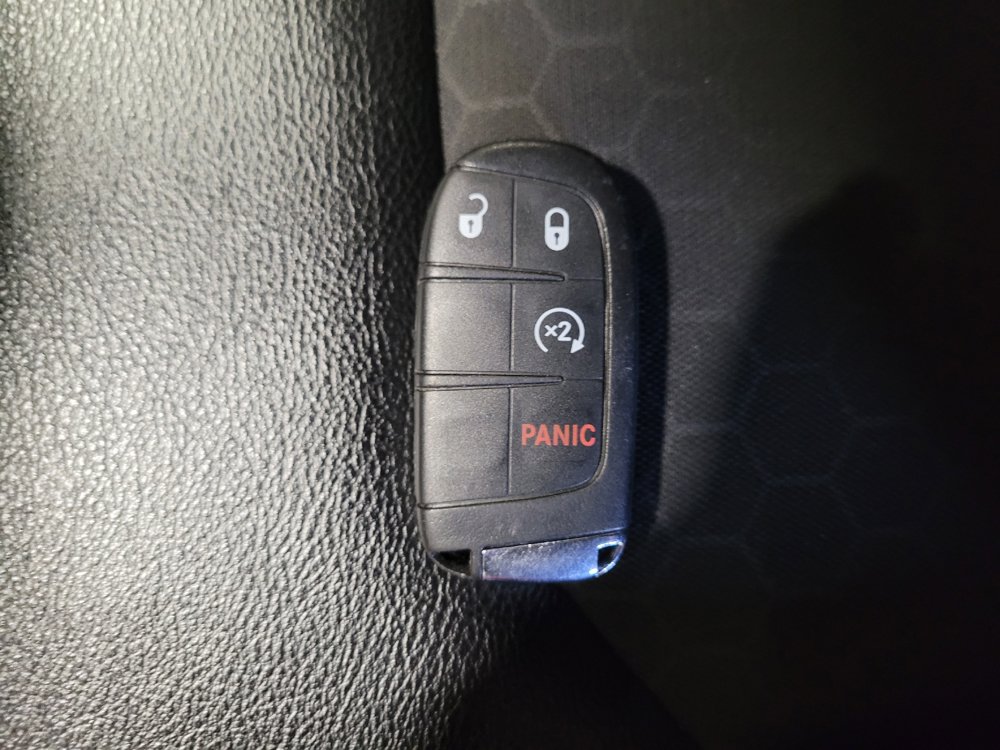 Used 2018 Jeep Compass Latitude w/ Popular Equipment Group AWD/4WD image 32