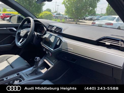 Certified 2025 Audi Q3 2.0T Premium w/ Convenience Package image 21