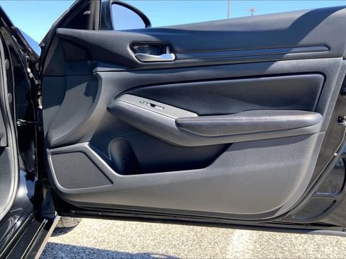 Used 2024 Nissan Altima 2.5 SV image 22