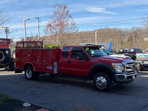 Used 2013 Ford F550 4x4 SuperCab Super Duty w/ Payload Upgrade Pkg image 5