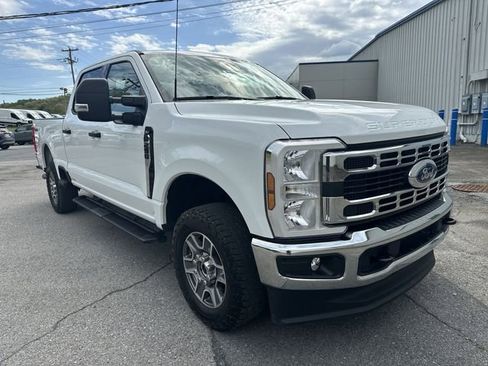 Used 2025 Ford F250 XLT AWD/4WD image 11