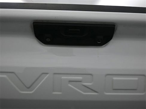 Used 2022 Chevrolet Silverado 1500 ZR2 image 25