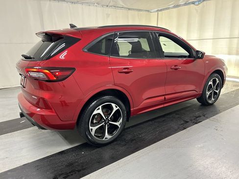 Used 2023 Ford Escape ST-Line Elite w/ Premium Technology Package AWD/4WD image 2