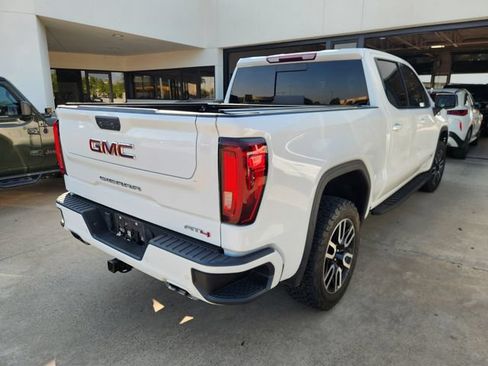 Used 2022 GMC Sierra 1500 AT4 w/ AT4 Premium Package AWD/4WD image 6