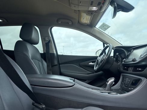 Used 2019 Buick Envision Essence image 30