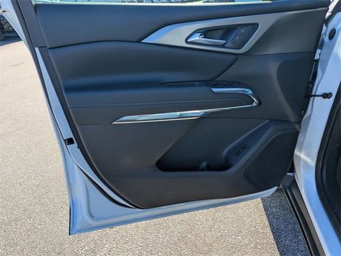 New 2026 Chevrolet Traverse LT image 9