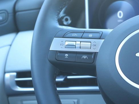 New 2025 Hyundai Tucson Limited image 19