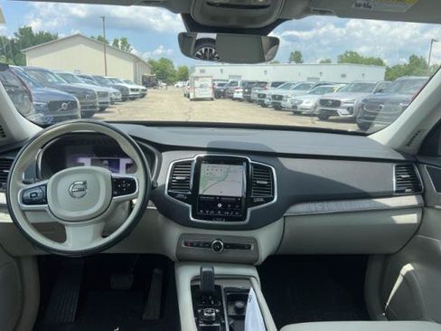 Used 2024 Volvo XC90 B6 Plus AWD/4WD image 7