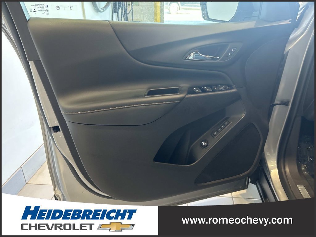 Used 2024 Chevrolet Equinox Premier AWD/4WD image 10