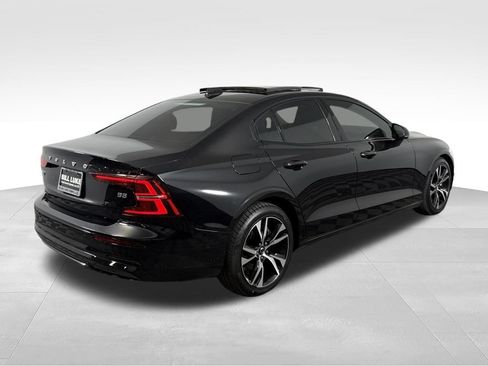 Used 2025 Volvo S60 B5 Plus FWD image 6