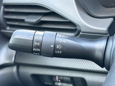 Certified 2025 Subaru Crosstrek 2.0i Premium image 16