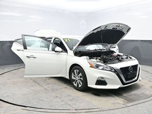Used 2021 Nissan Altima 2.5 S image 38