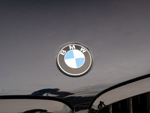 Used 2022 BMW X5 xDrive40i w/ M Sport Package AWD/4WD image 7