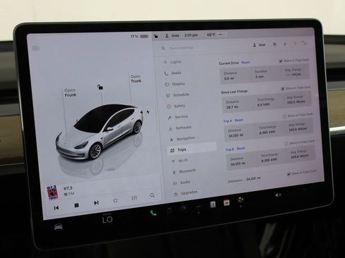 Used 2023 Tesla Model 3 Standard Range image 39