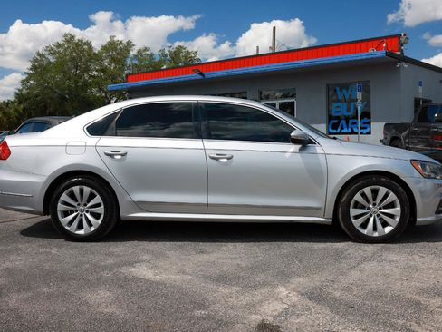 Used 2016 Volkswagen Passat 1.8T SE FWD image 13