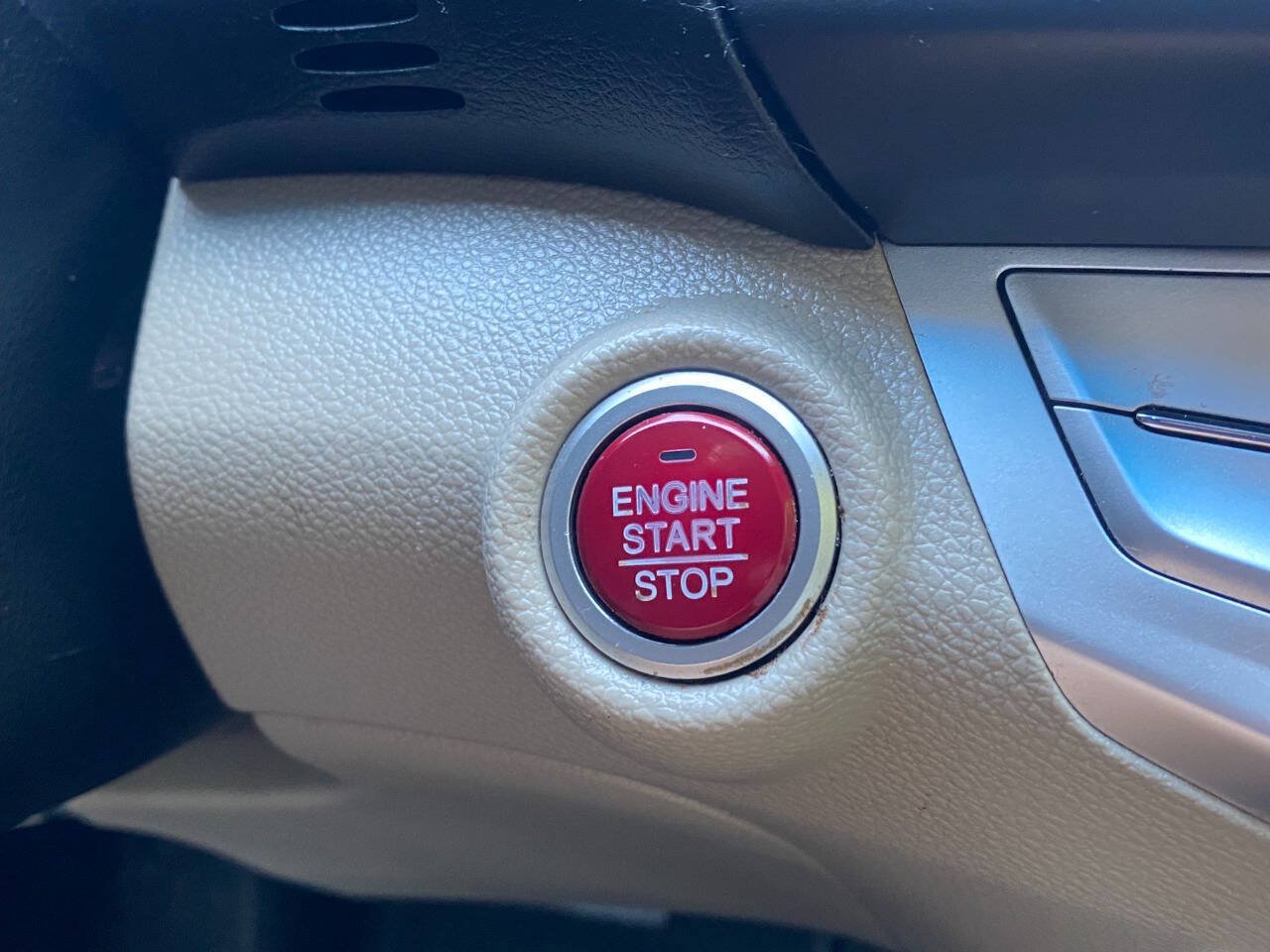 Used 2013 Honda Accord EX image 18
