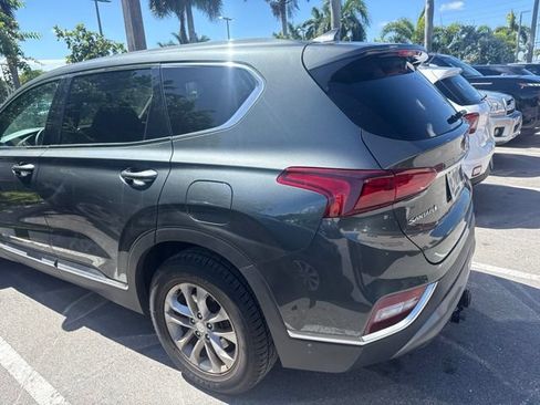 Used 2020 Hyundai Santa Fe SEL FWD image 9