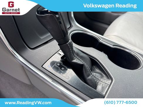 Used 2016 Toyota Camry XLE image 23