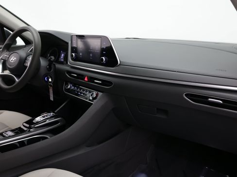 Used 2023 Hyundai Sonata SE FWD image 34