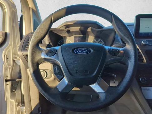Used 2022 Ford Transit Connect XL image 6