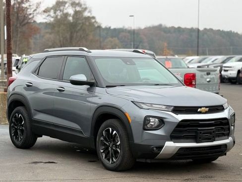 Used 2021 Chevrolet TrailBlazer LT w/ Driver Confidence Package image 34