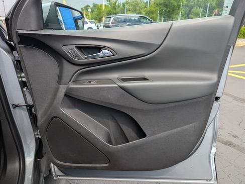 Used 2024 Chevrolet Equinox LT w/ LPO, Floor Liner Package FWD image 13