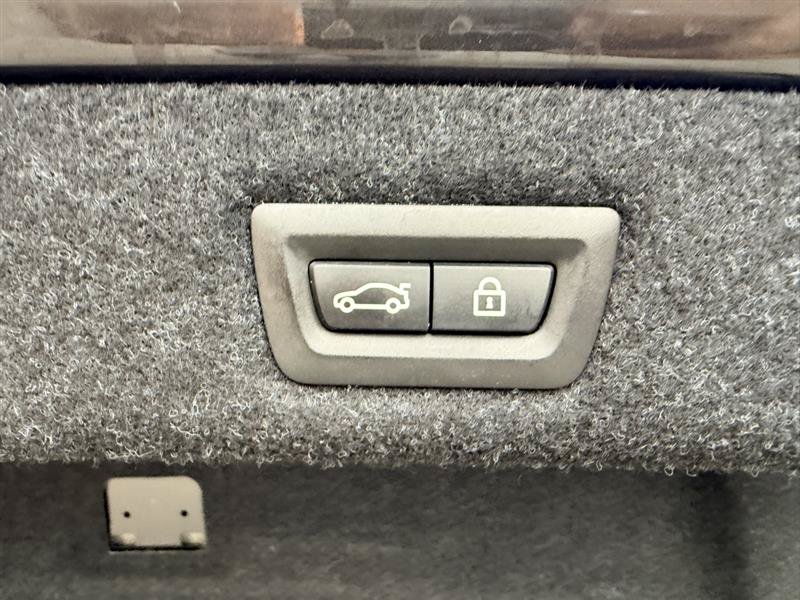 Used 2017 BMW 540i RWD image 22