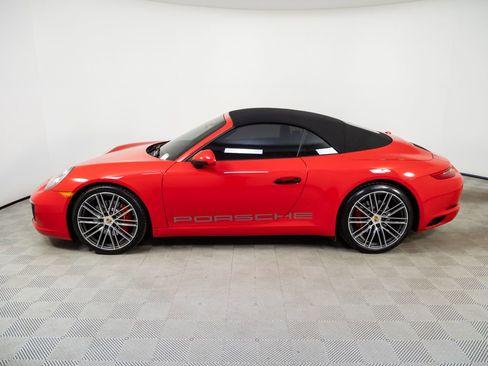 Used 2019 Porsche 911 Carrera S image 34