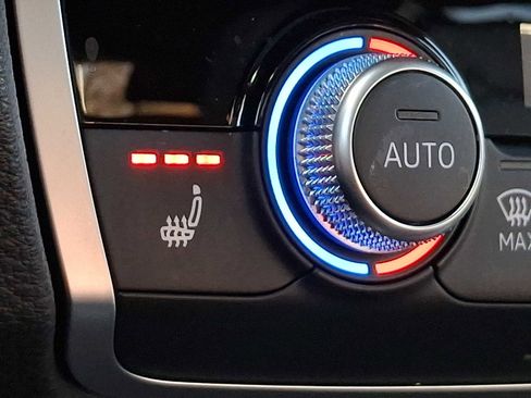 Used 2022 Audi Q3 2.0T Premium Plus w/ Premium Plus Package image 33