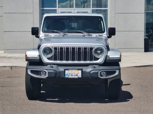 Used 2024 Jeep Wrangler Unlimited Sahara AWD/4WD image 2