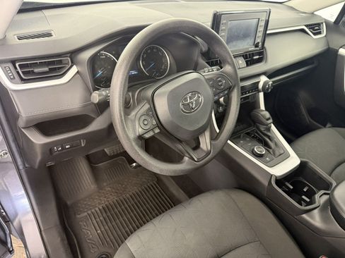 Used 2022 Toyota RAV4 XLE AWD/4WD image 15